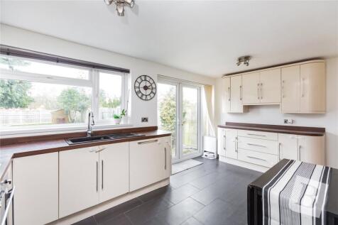 Kitchen/Breakfast Rm