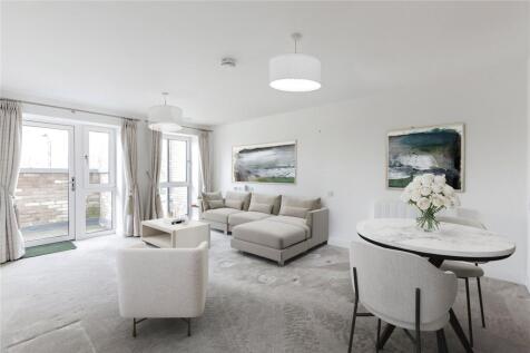 Staged Lounge