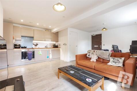 Lounge/Kitchen