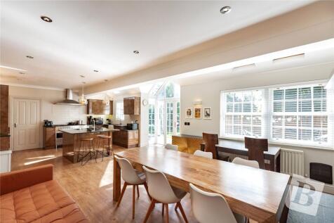 Kitchen/Breakfast Rm