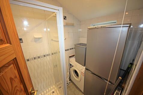 Downstairs shower
