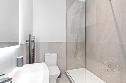 Kestral Mews, Cathedral Road, Hern Crabtree (18).j