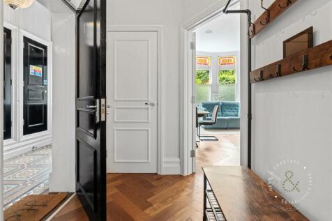 Kestral Mews, Cathedral Road, Hern Crabtree (19).j