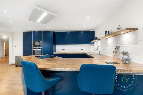 Beaufort Court, Atlantic Wharf, HernCrabtree (3).j