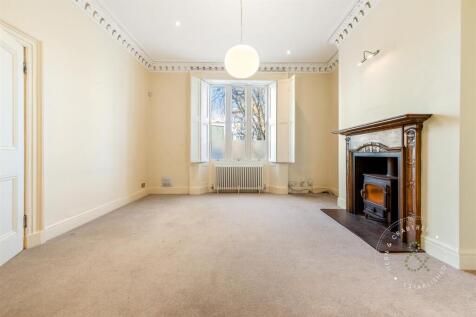 Romilly-Crescent-04.jpg