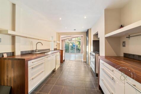 Romilly-Crescent-08.jpg