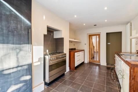 Romilly-Crescent-10.jpg