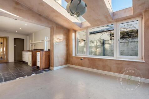 Romilly-Crescent-12.jpg