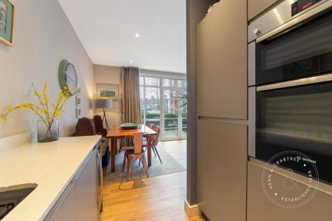St-Winefrides-Appt1-15.jpg