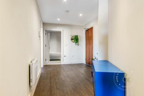 Wellington-House-02.jpg