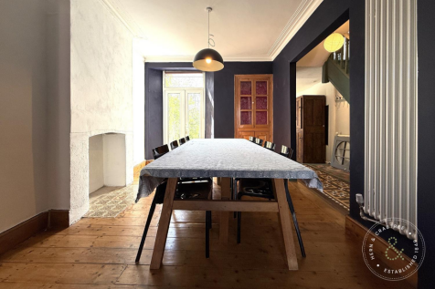 Dining Room.png