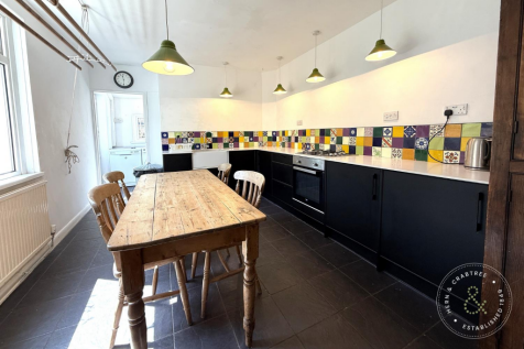 Kitchen (1).png