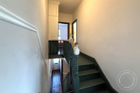 Hallway (2).png