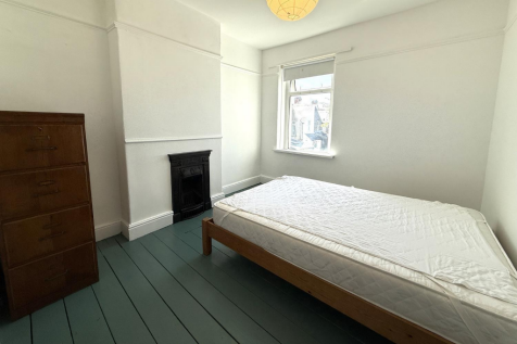 Bedroom 2 (2).png