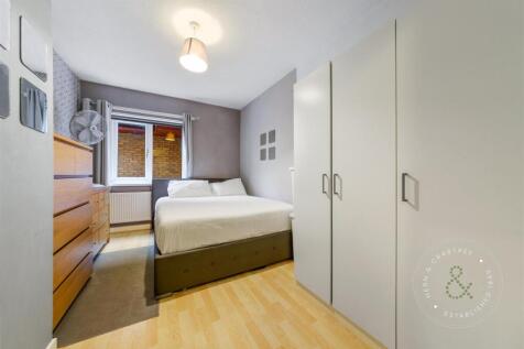 Greystone-Court-01.jpg