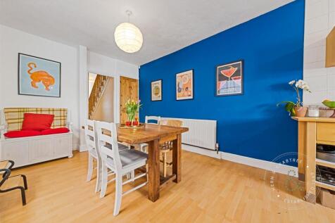 Cymmer-Street-21.jpg