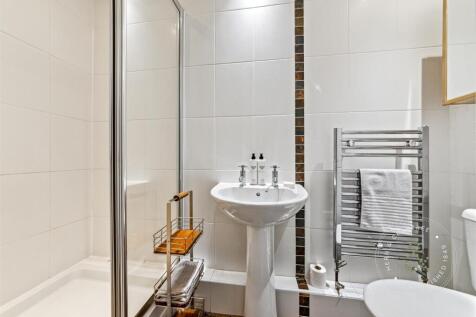 Vicarage-Mews-05.jpg