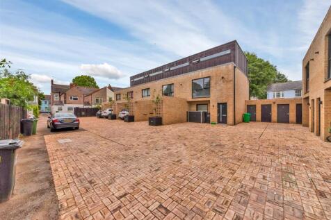 Conway-Mews-05.jpg