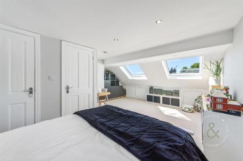 Fairleigh-Road-03.jpg