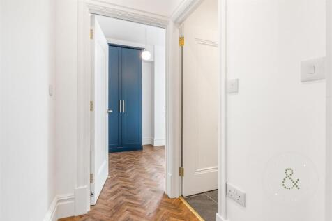 Flat-4-Cathedral-Road-2.jpg
