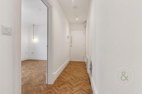 Flat-7-Cathedral-Road-06.jpg