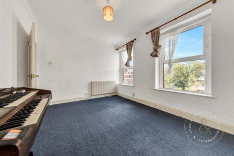 Avoca-Place-02.jpg