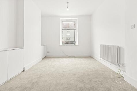Glamorgan-Street-09.jpg