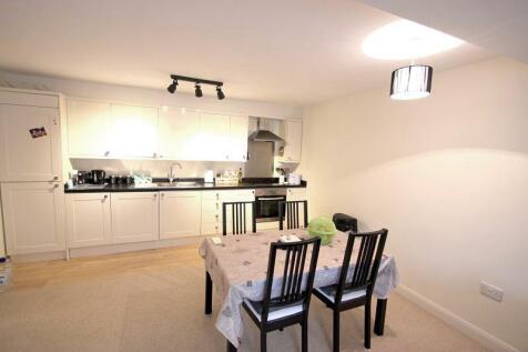 Lounge Kitchen.jpg