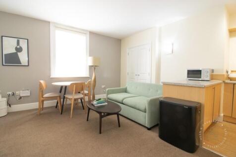 Flat 12, 74-76 Cathedral House-6.jpg