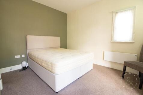 Flat 11, 74-76 Cathedral House-2.jpg