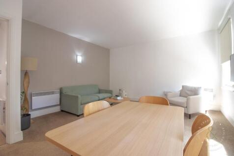 Flat 9, 74-76 Cathedral House-4.jpg