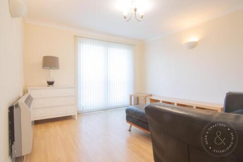 12 Blake Court-11.jpg