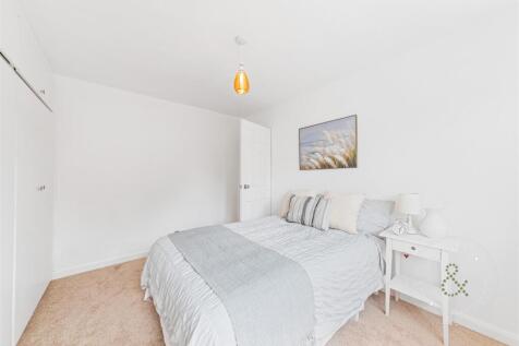 Broadhaven-06.jpg