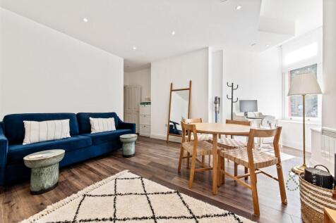 Sophia-Mews-16.jpg