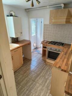 Kitchen 1.jpeg