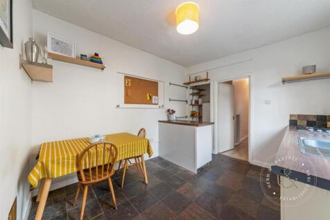 St-Johns-Crescent-11.jpg