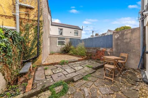 St-Johns-Crescent-15.jpg