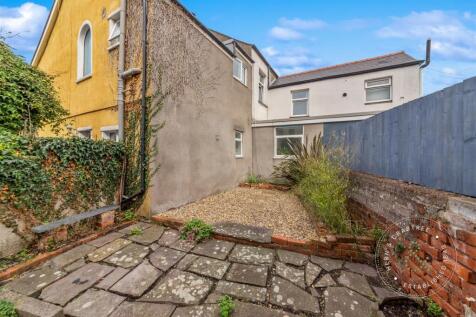 St-Johns-Crescent-18.jpg