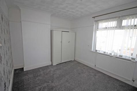 Bed 1.jpg