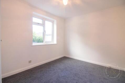 Bedroom 2-2.jpg