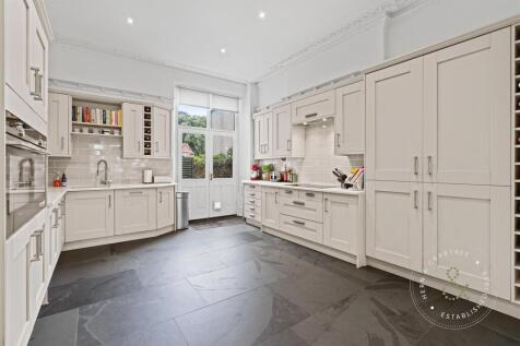 Cathedral Rd, Pontcanna, HernCrabtree (12).jpg