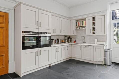Cathedral Rd, Pontcanna, HernCrabtree (2).jpg