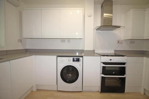 Kitchen 2.jpg