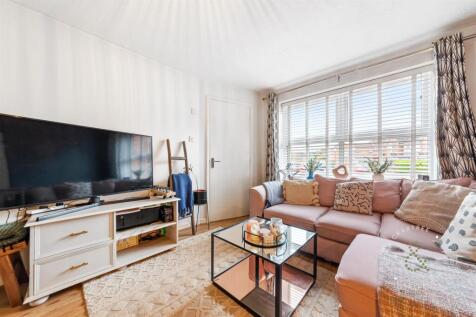 Greenacre-Drive-15.jpg