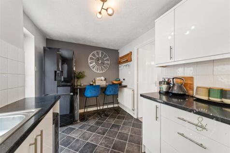 Greenacre-Drive-23.jpg