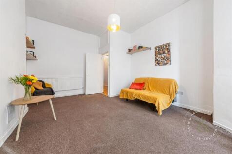 St-Johns-Crescent-03.jpg