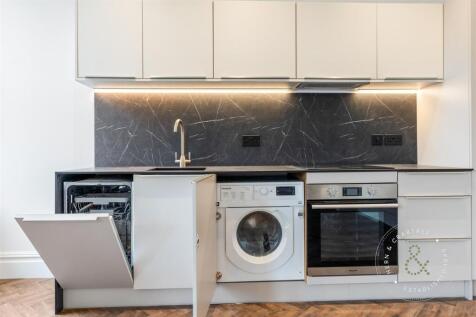 Apartment 4 Appliances.jpg