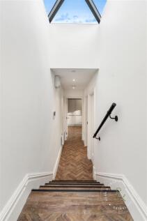 Cathedral Road Aprts, Seven, HernCrabtree  (1).jpg