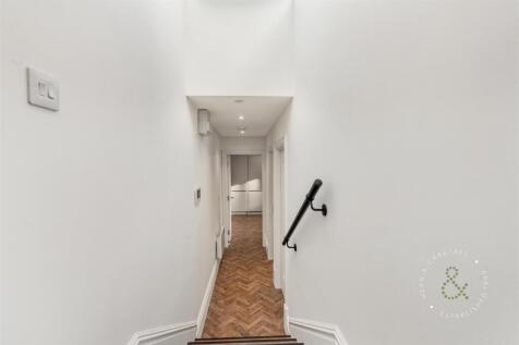 Cathedral Road Aprts, Seven, HernCrabtree  (2).jpg