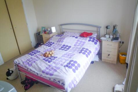 45 Overstone Court Cardiff Bay (1)
